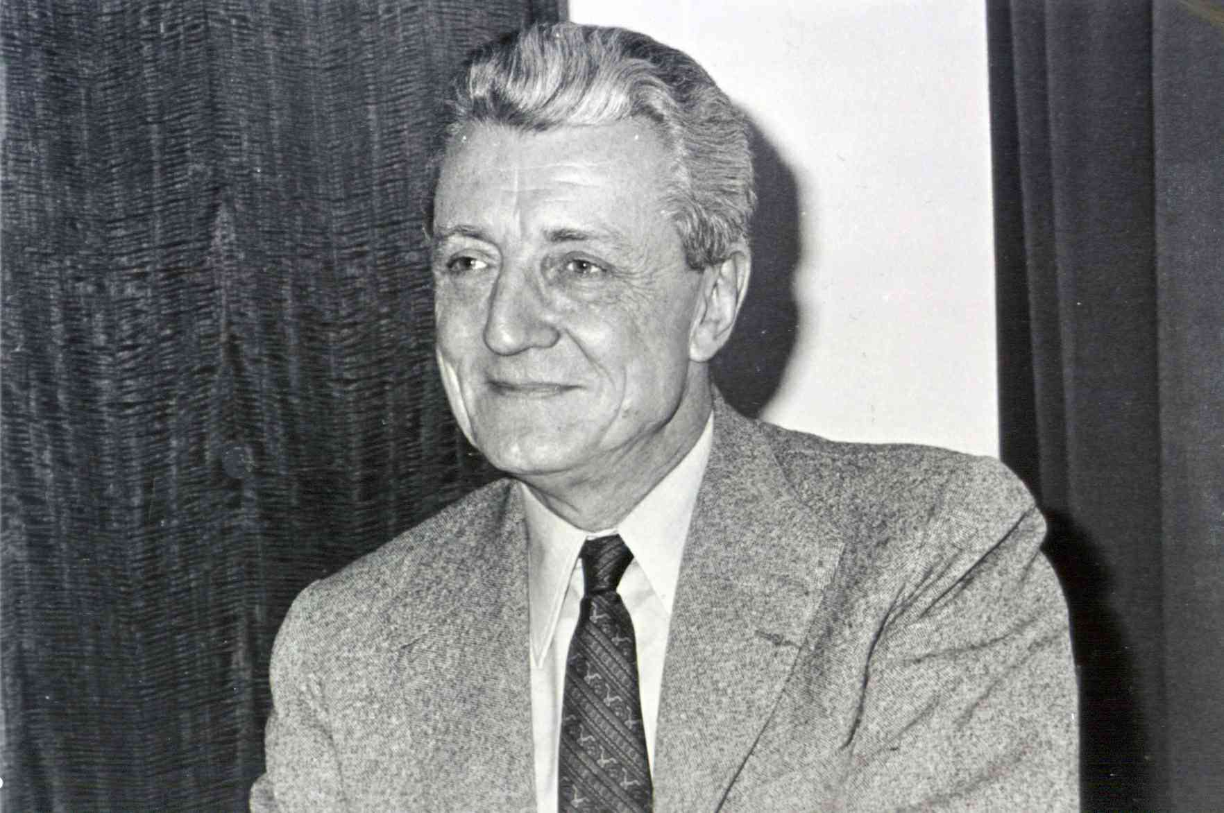 Guy Crescent founded Paris Saint-Germain in 1970 alongside Pierre-Étienne Guyot and Henri Patrelle.