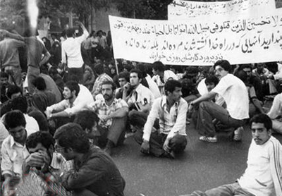 نتیجه و برآیند انقلاب اسلامی رهبری داعیانه امام خمینی راحل بود 