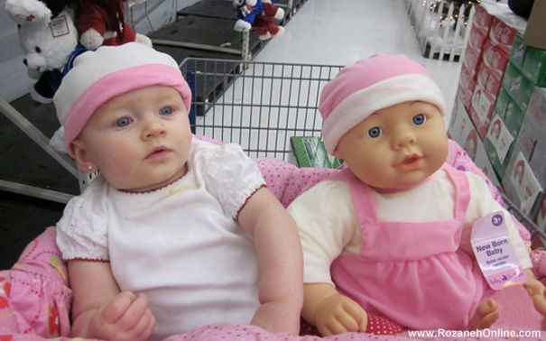 شباهت عجیب بچه ها به عروسک هایشان 1