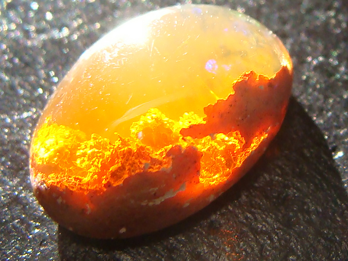 93st_amazing-stones-minerals-3.jpg