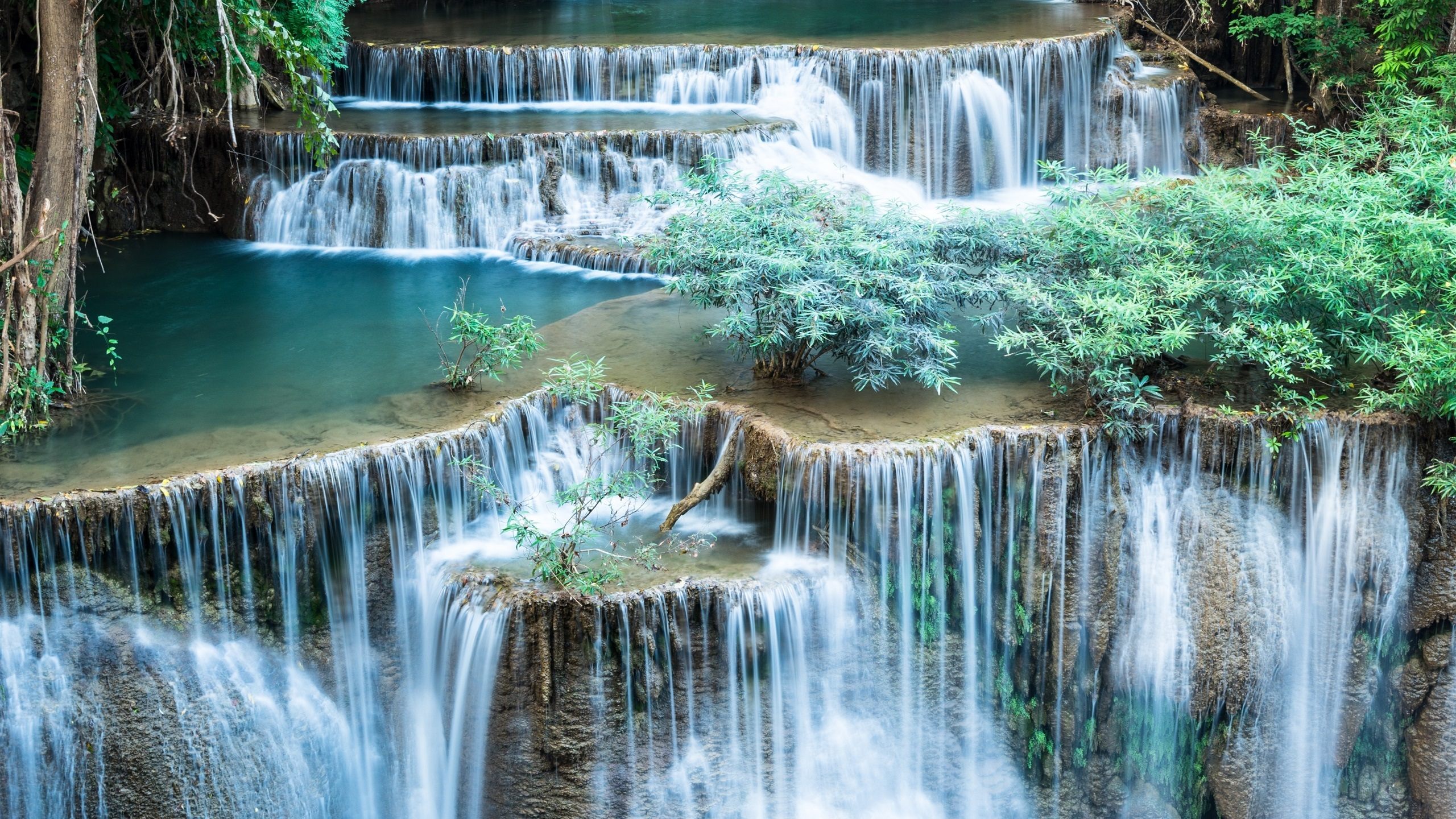 [تصویر:  elug_waterfalls-beautiful-scenery-wallpaper.jpg]