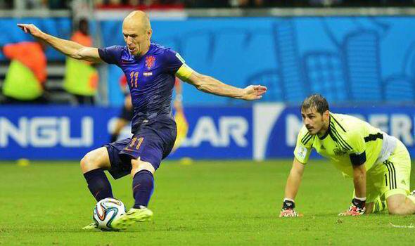 بررسی بازی های به یاد ماندنی جام جهانی 2014 برزیل (بخش اول)؛ هلند 5-1  اسپانیا، انتقام به سبک لاله های نارنجی | طرفداری