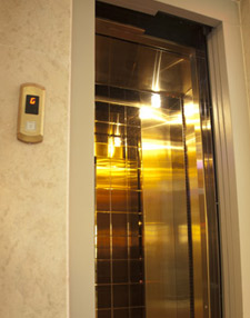 آسانسور تک صنعت بهرو