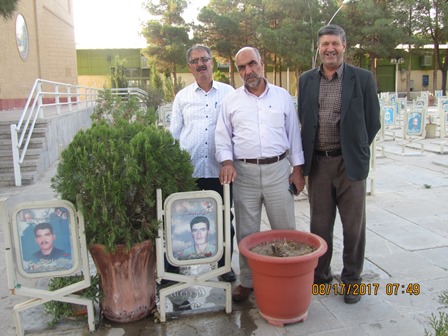 حضور اعضای ستاد یادواره در گلستان شهدای اصفهان
