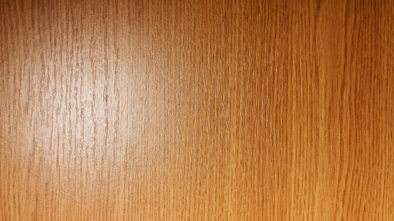 [تصویر:  qonl_brown-wood-furniture-background-tex...00x281.jpg]