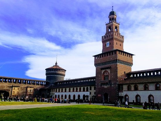 Castello Sforzesco | قلعه بزرگ در میلان