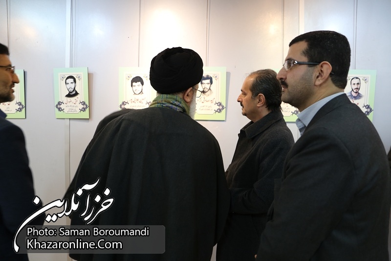 افتتاحیه اولین نمایشگاه عکس و کتاب راویان جنگ