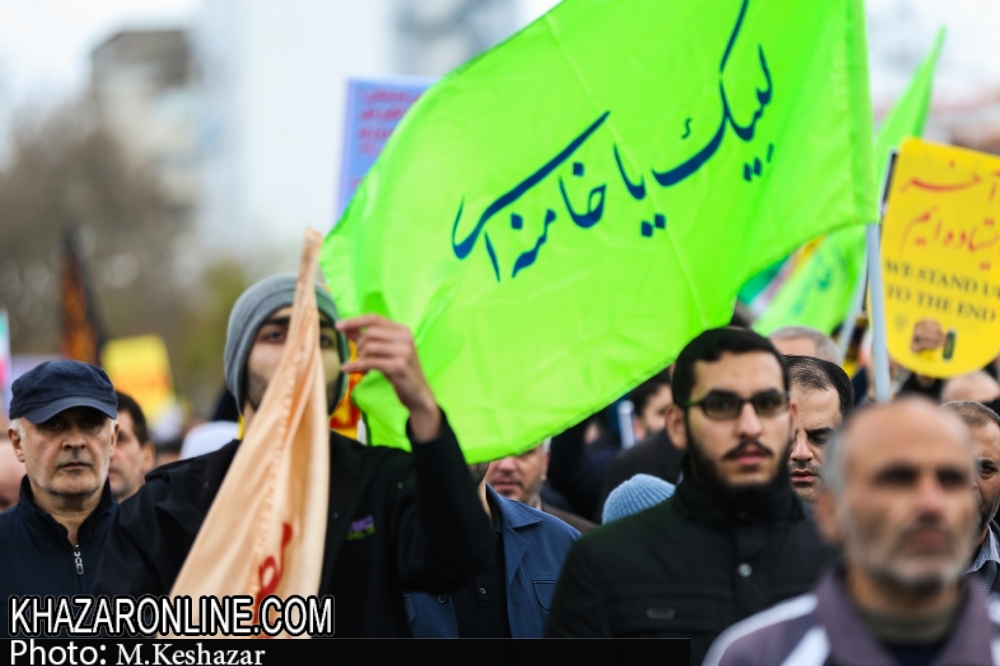 راهپیمایی مردم رشت علیه استکبار جهانی پس از شهادت سردار قاسم سلیمانی